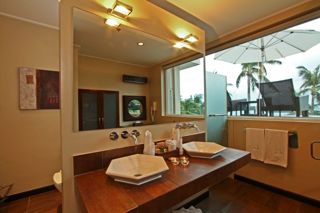 suite heaven bathroom 1
