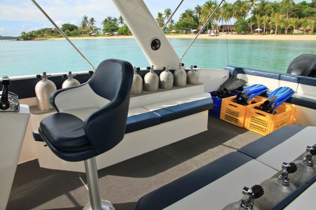 dive boat