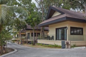 mountain bungalow exterior 1 1024x682