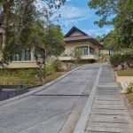 mountain bungalow exterior 2 1024x683