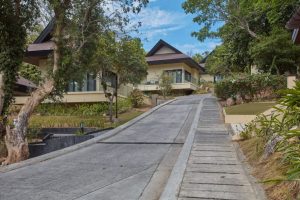 mountain bungalow exterior 2 1024x683