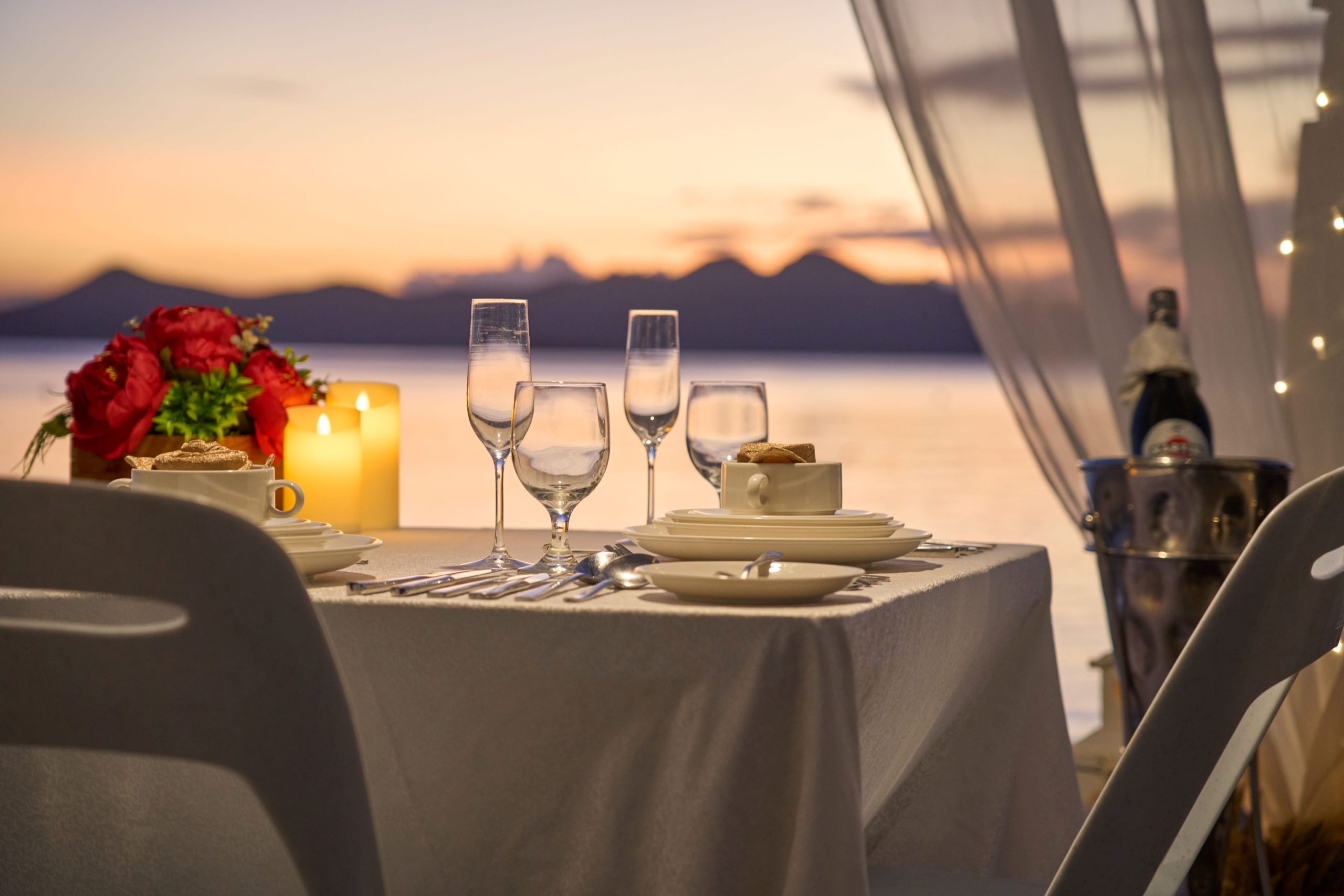 Romantic Dinner All In Honeymoon 3