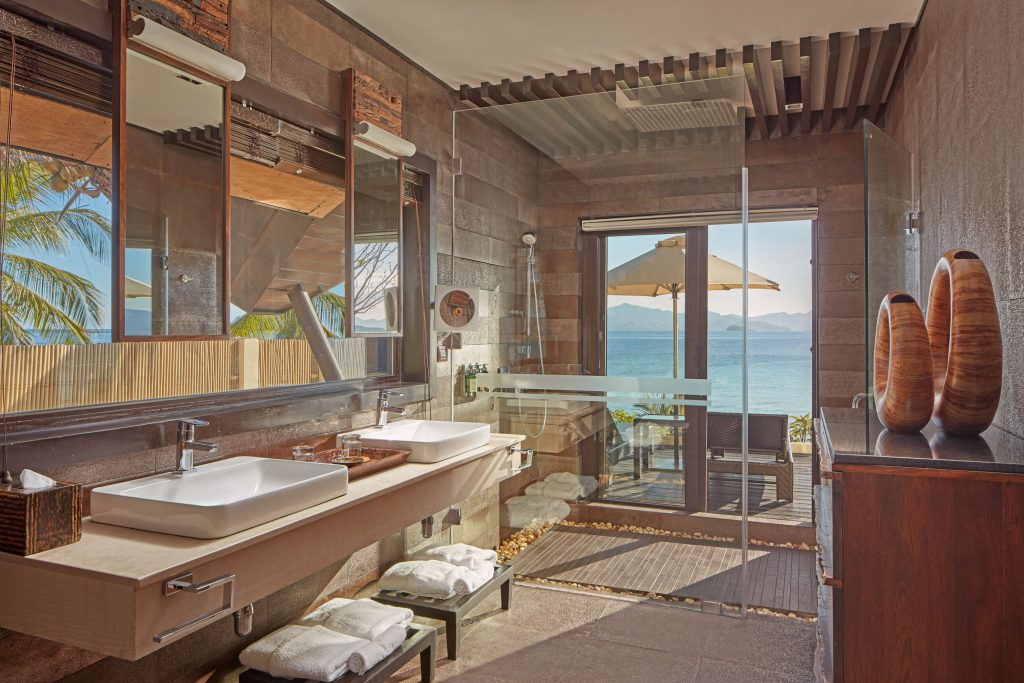Island Tip Bungalow Bathroom 1